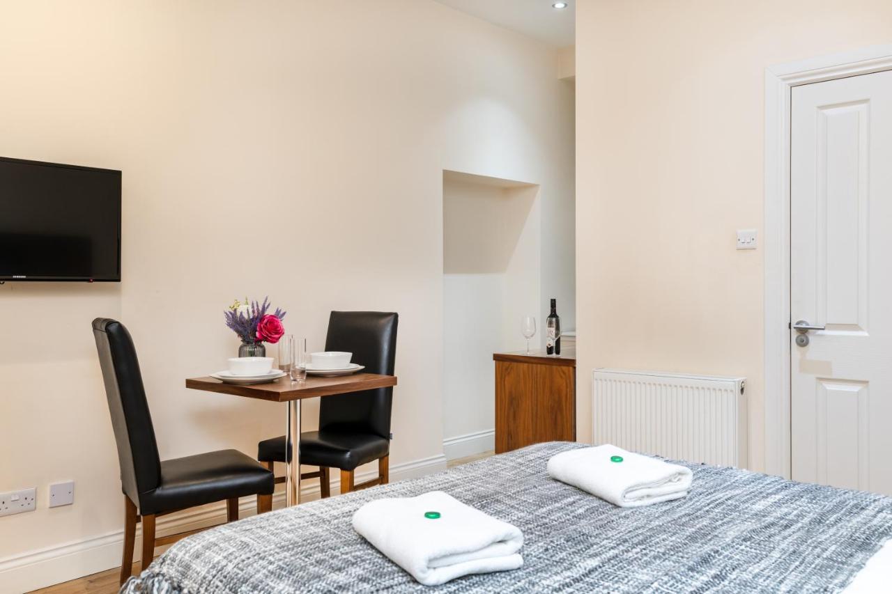 Victoria Court Suites - Aberdeen Buitenkant foto